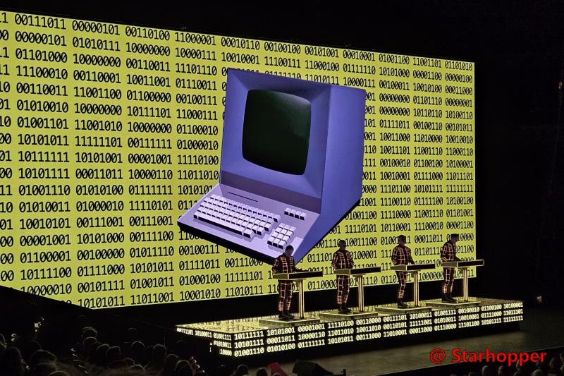 Computerworld - Kraftwerk (@Starhopper)