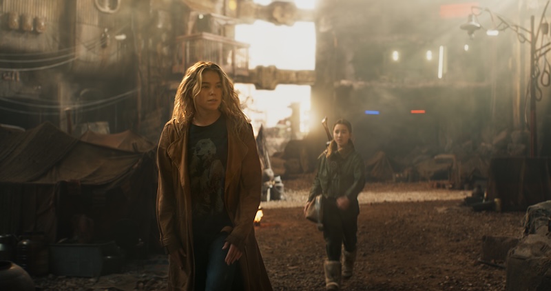 Supergirl: Milly Alcock en Eve Ridley