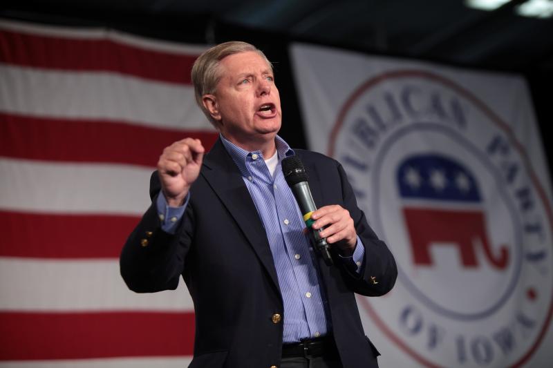 Senator Lindsey Graham (@Gage Skidmore - https://creativecommons.org/licenses/by-sa/3.0/) 