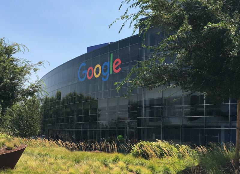 Google hoofdkwartier (Door Asoundd - Eigen werk, CC BY-SA 4.0, https://commons.wikimedia.org/w/index.php?curid=77221979) Google hoofdkwartier (Door Asoundd - Eigen werk, CC BY-SA 4.0, https://commons.wikimedia.org/w/index.php?curid=77221979)