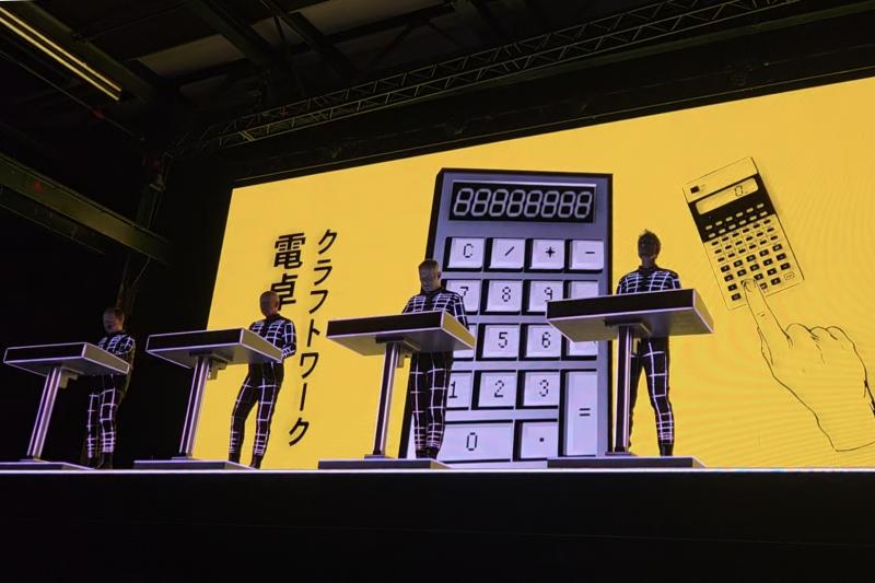 Pocket Calculator- Kraftwerk (@Starhopper - 11 juni 2026) Pocket Calculator- Kraftwerk (@Starhopper - 11 juni 2026)