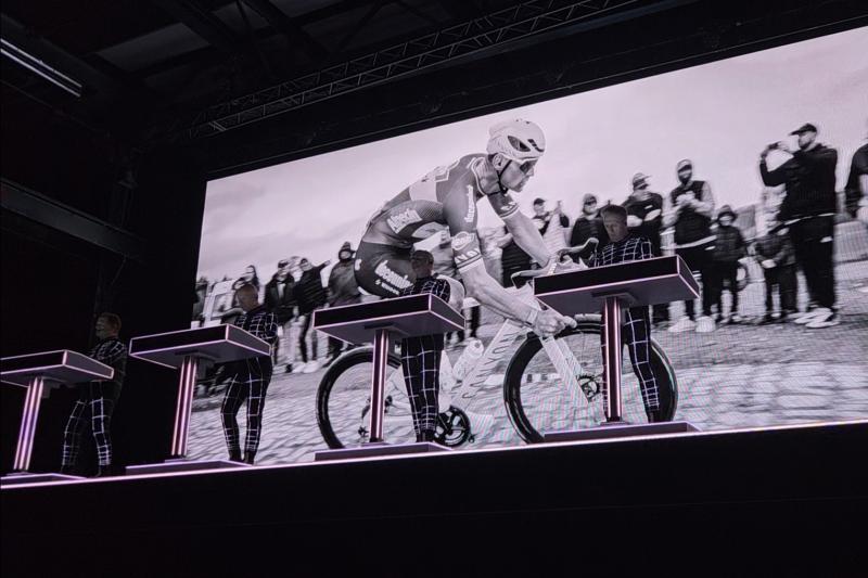 Tour de France- Kraftwerk ( beeld van Mathieu vd Poel @Starhopper - 11 juni 2026) Tour de France- Kraftwerk ( beeld van Mathieu vd Poel @Starhopper - 11 juni 2026)