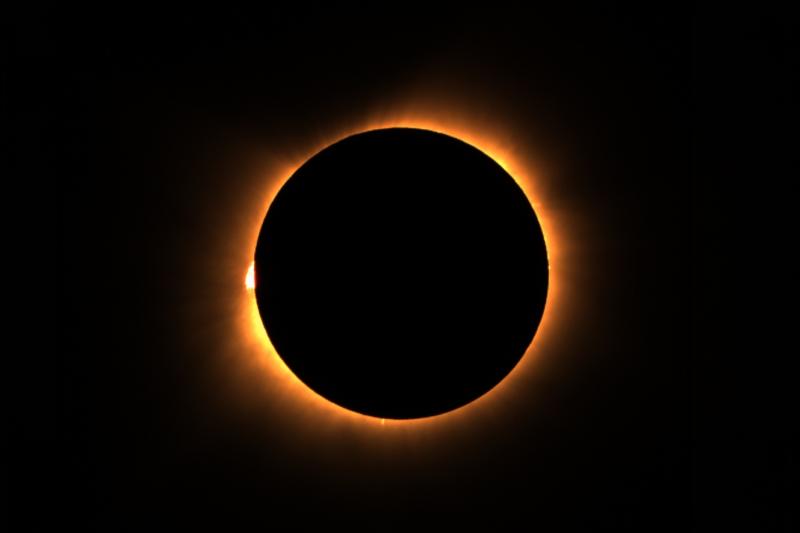 De totale zonsverduistering in Spanje 12 augustus 2026 (@Starhopper) De totale zonsverduistering in Spanje 12 augustus 2026 (@Starhopper)