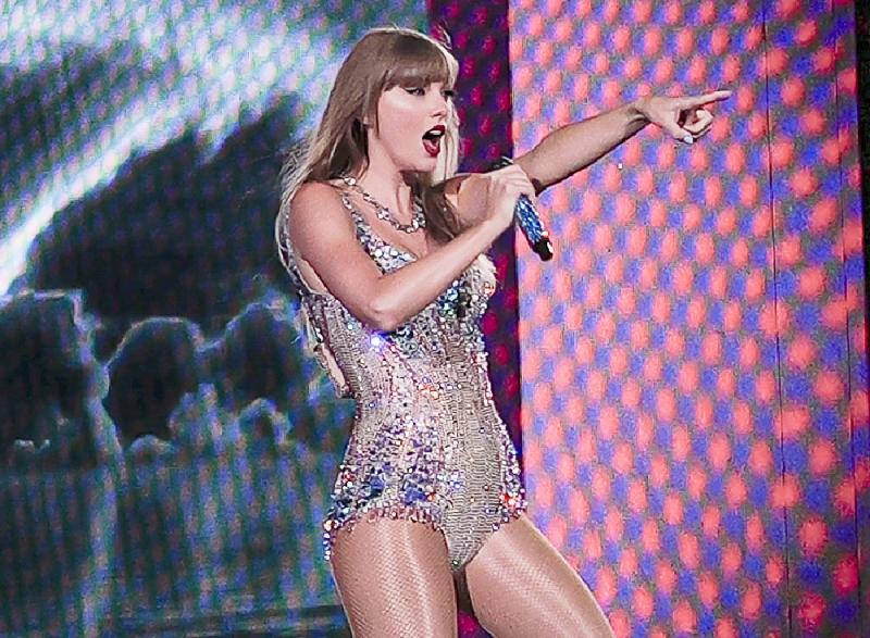 Taylor Swift - The Eras Tour (@Paolo V - https://creativecommons.org/licenses/by/2.0/) 