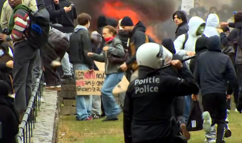 Rellen in Brussel (@VTM nieuws - still- https://youtu.be/OMpuSb1LNwE?si=Gk3FR7BKI2au6HId) Rellen in Brussel (@VTM nieuws - still- https://youtu.be/OMpuSb1LNwE?si=Gk3FR7BKI2au6HId)
